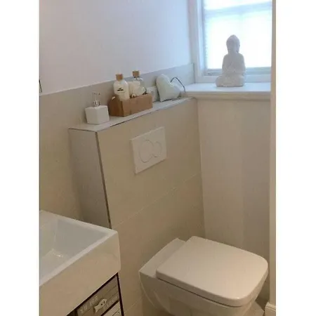 With 0 Bedrooms Böhl